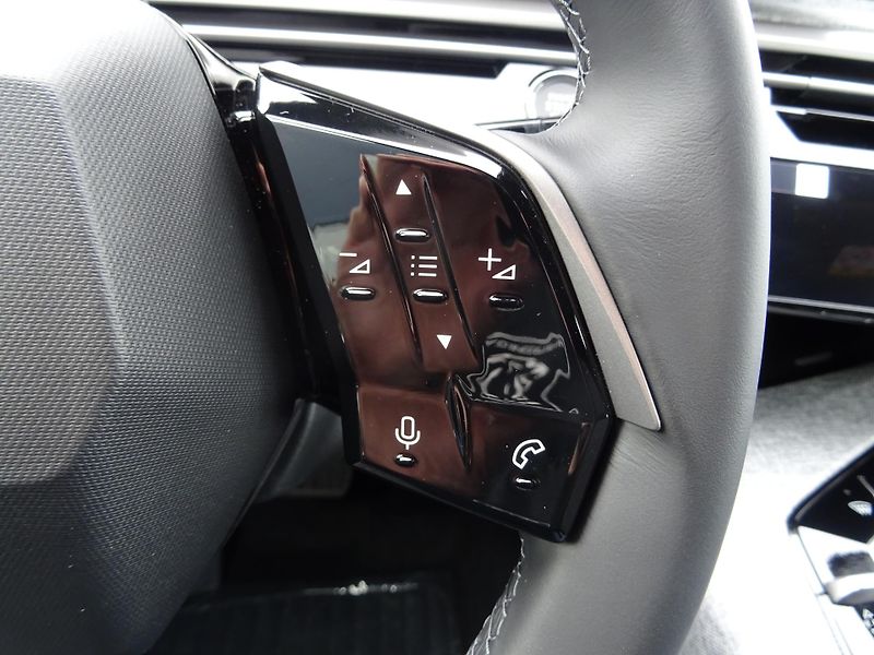 Peugeot 5008 (2026) BUSINESS 145k e-DCS6 5MÍST - fotka 27 z 42