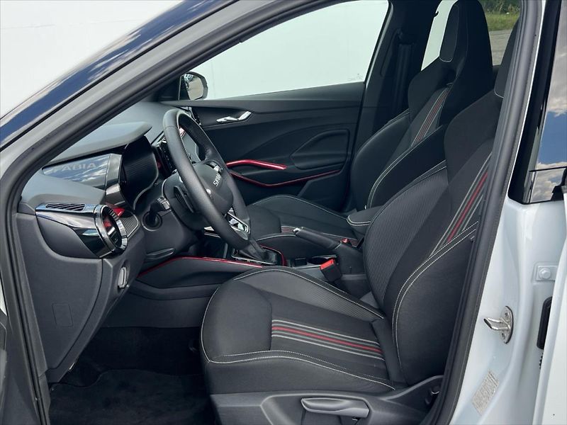 Škoda Fabia 1,0 TSi 85 kW 7DSG MONTE CARLO - fotka 11 z 27