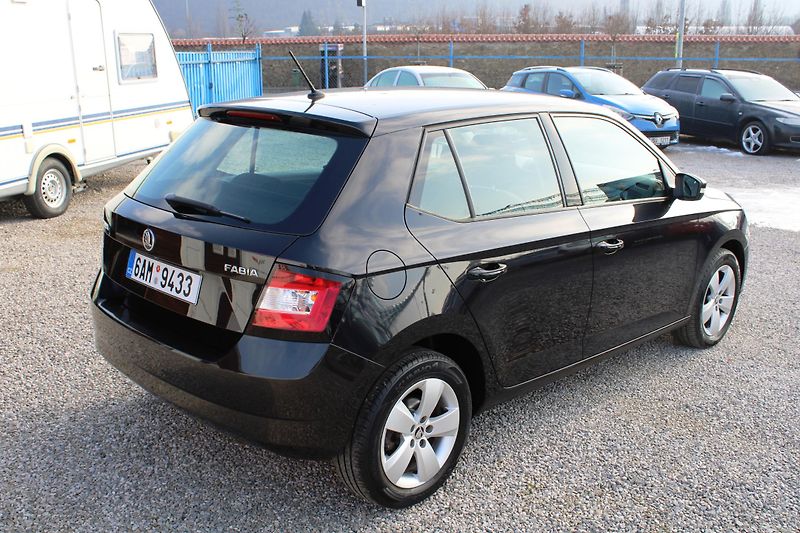 Škoda Fabia (2017) 1.0 TSI DSG KLIMATRONIK VÝHŘEV - fotka 7 z 15