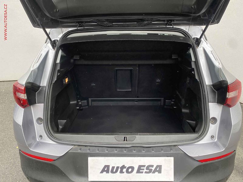 Opel Grandland X (2018) 1.2 T, Innovation, AT, navi - fotka 7 z 19