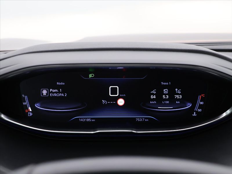 Peugeot 3008 1,5 HDi 96kW Allure CZ - fotka 15 z 31