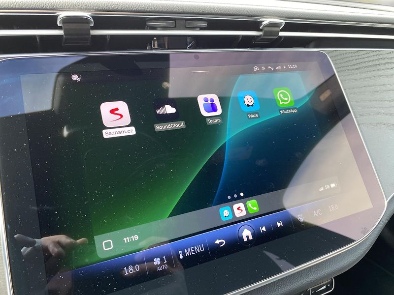 Mercedes-Benz Třídy E E 300de 4M AVANTGARDE DISTRONI - fotka 24 z 27