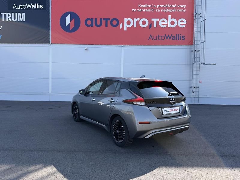 Nissan Leaf 110kW Tepelko 15'000km 1.Maj - fotka 5 z 29