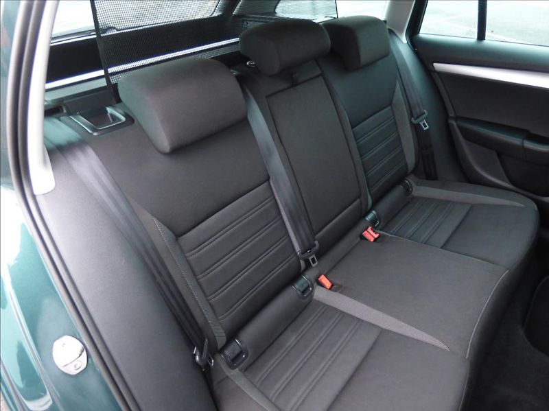 Škoda Octavia 2,0 TDI DSG,LED,Navigace  Ambi - fotka 19 z 55