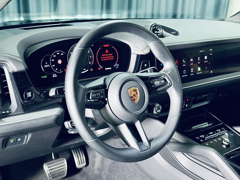 Porsche Cayenne (2024) S Coupe SPORTDESIGN MASAZ 3xTV - fotka 14 z 45
