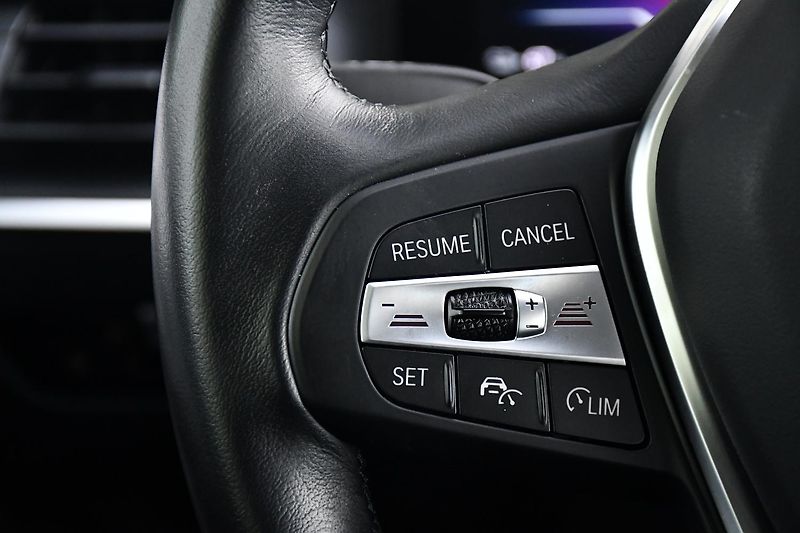 BMW i4 eDrive40 97,4%SoH. - fotka 23 z 39