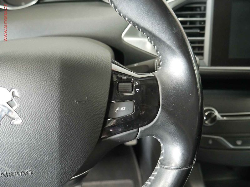 Peugeot 308 (2015) 1.2 PT, ČR, Active, TZ - fotka 18 z 19