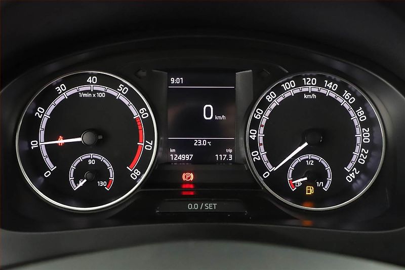 Škoda Rapid (2018) Spaceback 1.0 TSI, Serv.kniha - fotka 8 z 14