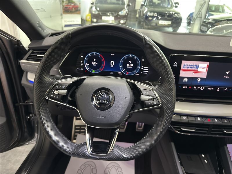 Škoda Octavia 2,0   TDI DSG REZERVACE - fotka 9 z 29