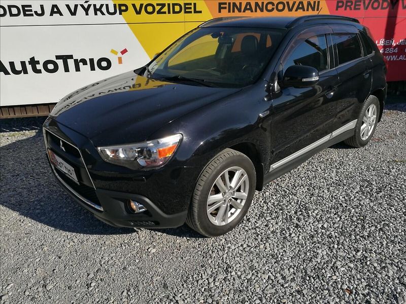 Mitsubishi ASX 1,8 DI-D 4x4 1.majitel Instyle - fotka 1 z 25