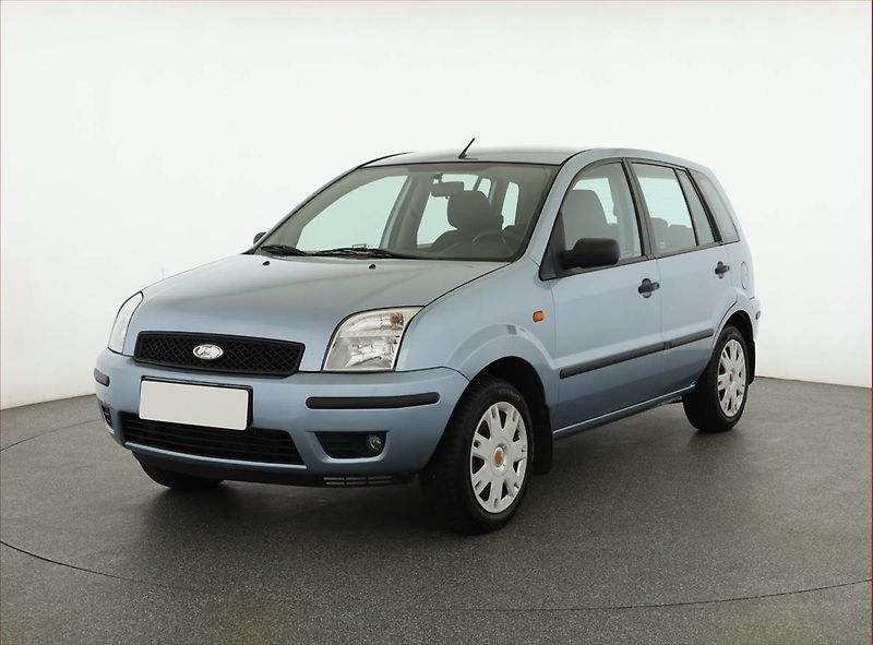 Ford Fusion (2005) 1.4, ČR,1.maj, nová STK, Tažné - fotka 2 z 12