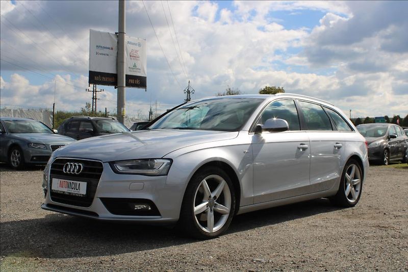 Audi A4 2,0 TDi  AUTOMAT, S-LINE - fotka 1 z 33