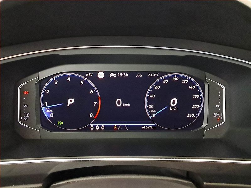 Volkswagen Tiguan Allspace (2022) R-Line 2.0 TSI - fotka 11 z 22