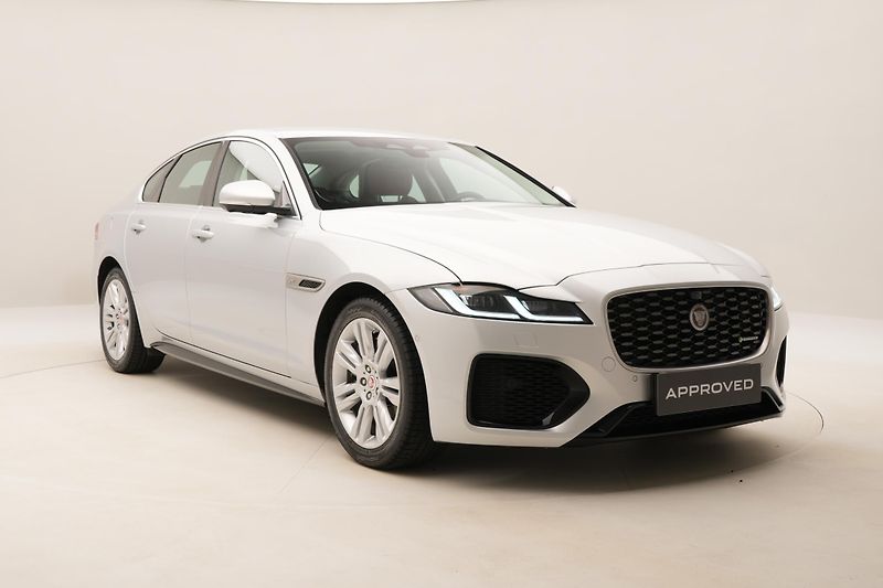 Jaguar XF P300 R-DYNAMIC S AWD AUT CZ - fotka 14 z 44