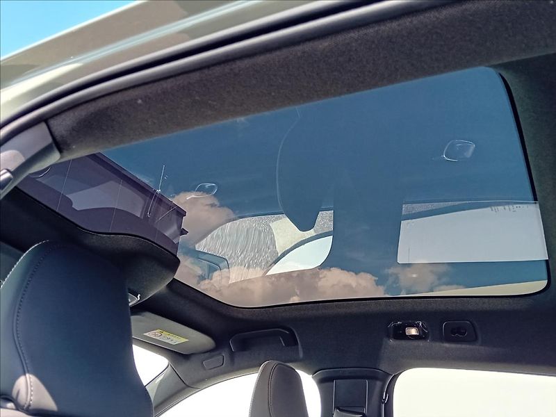 Volvo C40 1,0 AWD RECHARGE ULTIMATE - fotka 14 z 25
