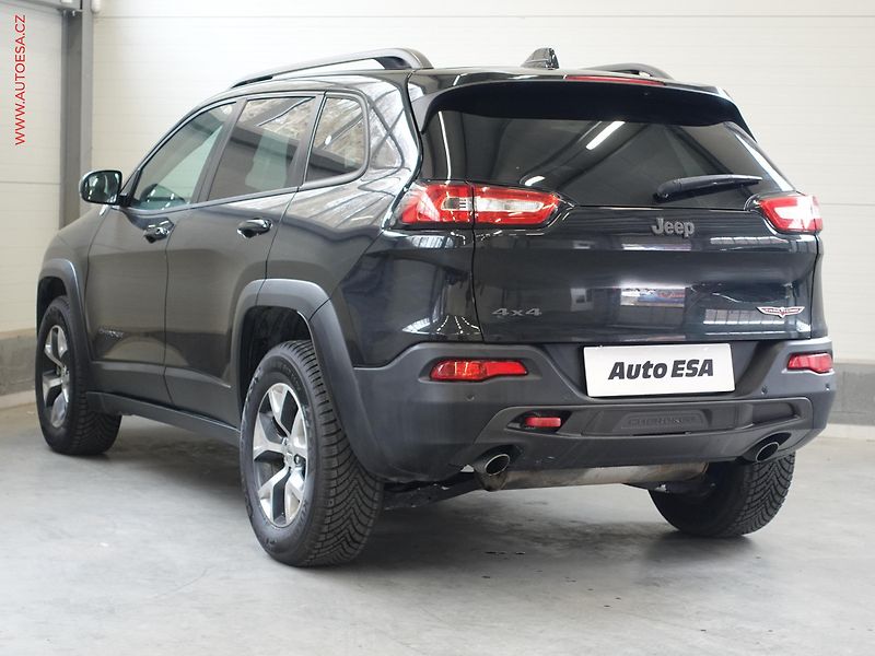 Jeep Cherokee (2014) 3.2 V6 4X4, Trailhawk, AT - fotka 6 z 23