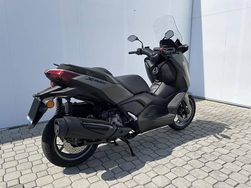 Yamaha (2026) XMAX 300 EU5+ - fotka 3 z 11