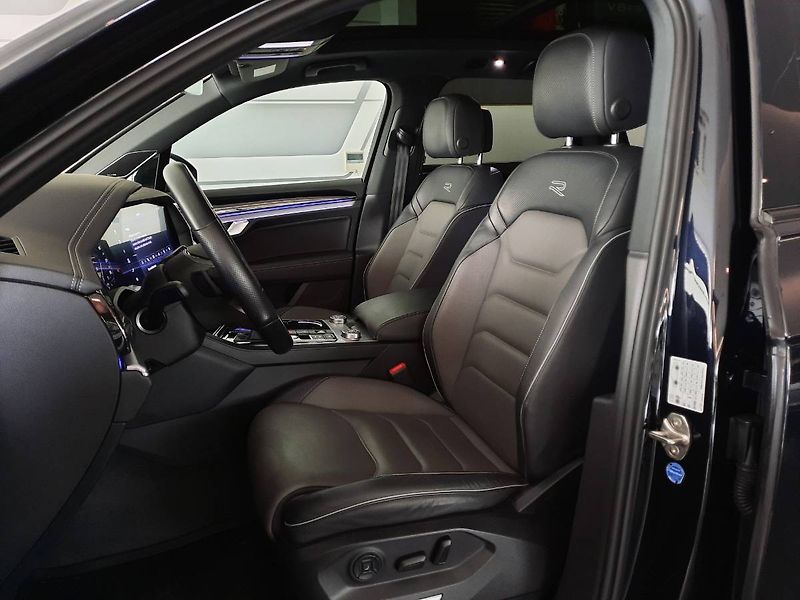 Volkswagen Touareg (2022) R-Line 3.0 TDI (210kW/286k) Ti - fotka 7 z 30