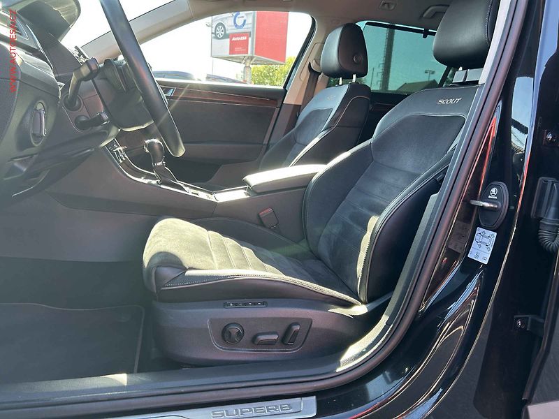 Škoda Superb (2022) 20TDi 4X4, ČR, Scout, DSG - fotka 9 z 20