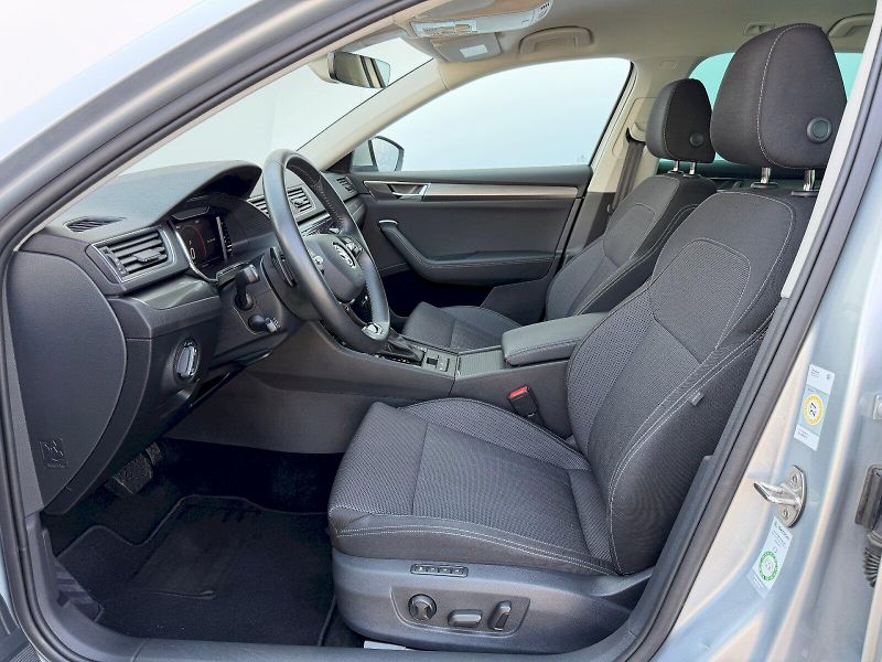 Škoda Superb (2023) 2.0TDI 110kW DSG Style - fotka 5 z 35