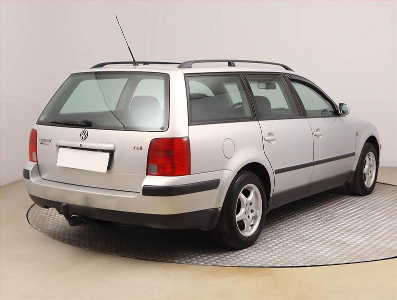 Volkswagen Passat (1998) 1.9 TDI, nová STK, Tažné - fotka 5 z 16