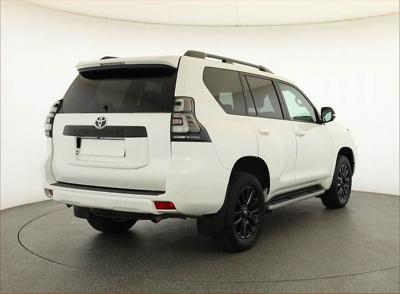 Toyota Land Cruiser (2023) 2.8 D-4D - fotka 5 z 22