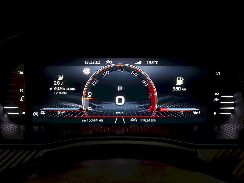 Škoda Kamiq (2026) MONTE CARLO 1.5TSI 110KW DSG P - fotka 19 z 38