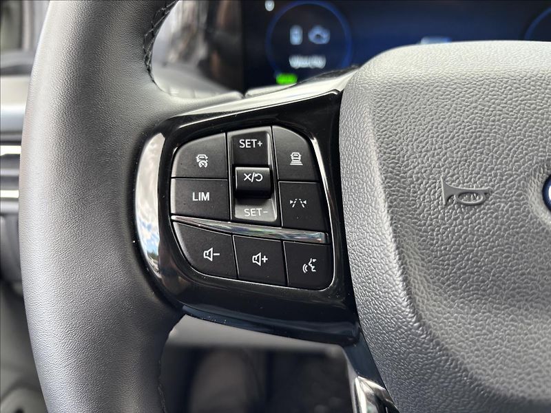 Ford Tourneo Custom 2,5 PHEV 171kW Titanium X L1 - fotka 37 z 59