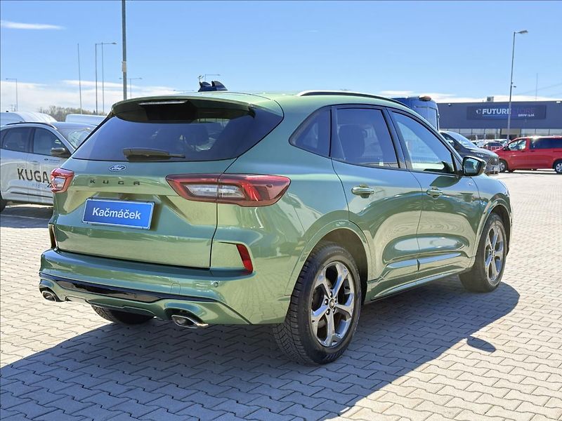 Ford Kuga 1,5 EcoBoost 137 kW ST-Line - fotka 5 z 29