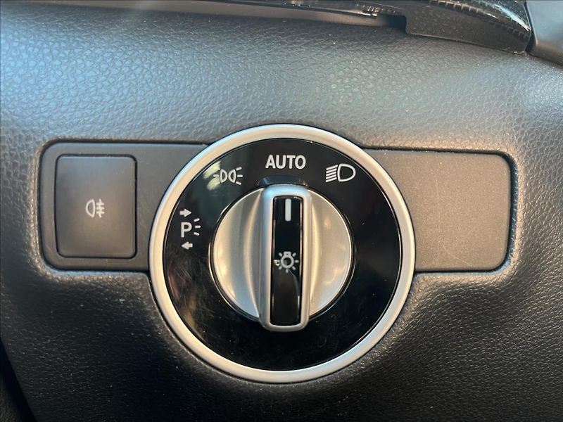 Mercedes-Benz Třídy B 1,8 CDi KLIMA BIXENON SERVIS - fotka 26 z 43