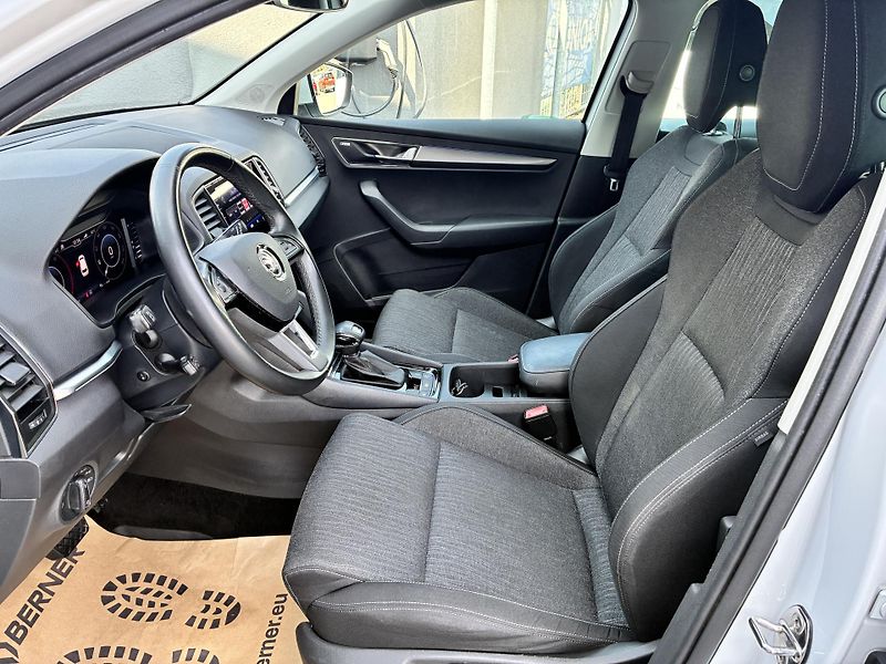 Škoda Karoq 110 kW Style 4x4 DSG 1.MAJITEL - fotka 11 z 38