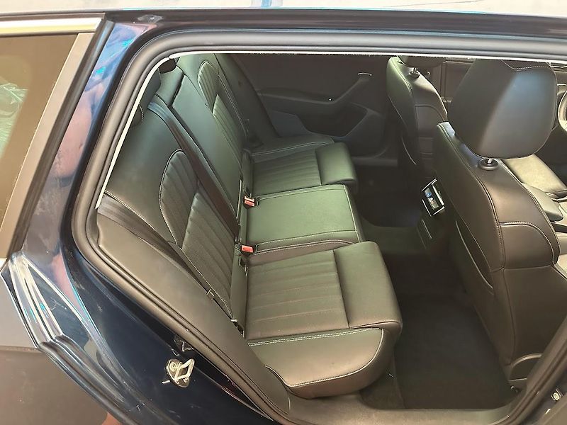 Škoda Superb (2020) Combi Premium 4x4 2.0 TDI 147 - fotka 14 z 32