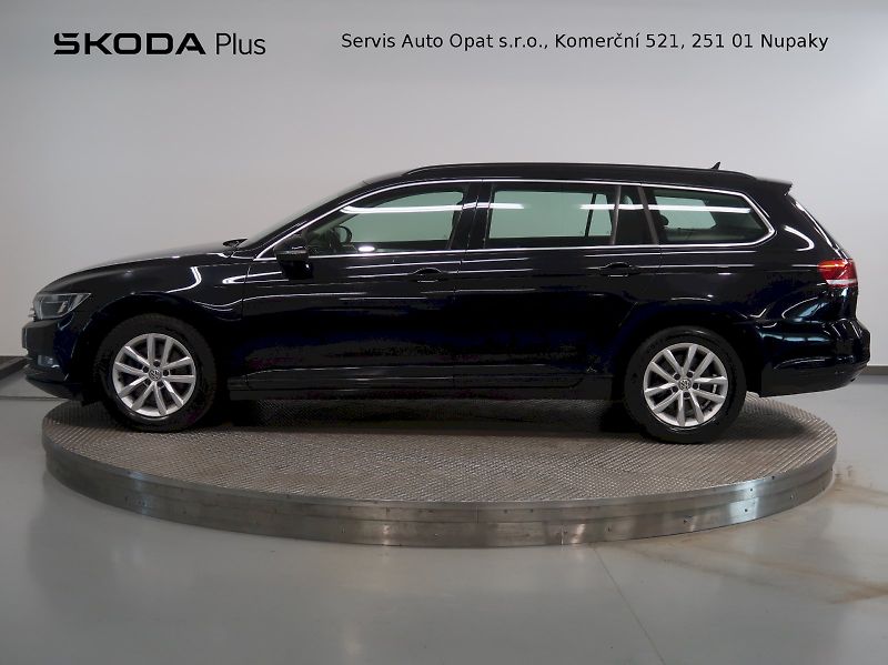 Volkswagen Passat (2017) COMFORTLINE 1.6TDI 88KW - fotka 3 z 37