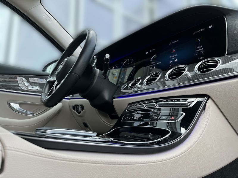 Mercedes-Benz Třídy E E-Třída 220 d 4MATIC All-Terra - fotka 17 z 21