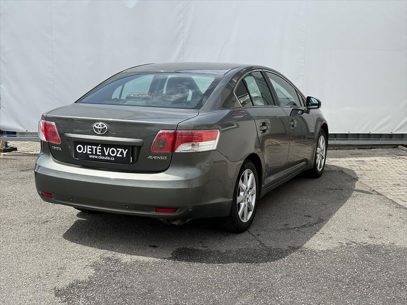 Toyota Avensis 2,0 Sol, Automat - fotka 6 z 18