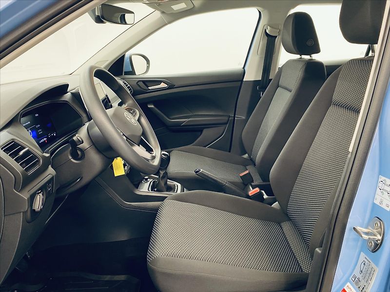 Volkswagen T-Cross 1,0 TSI 70kW Life - fotka 5 z 26