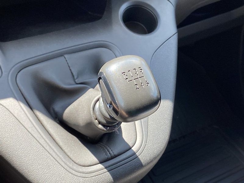 Toyota ProAce 1.5D, ČR-1.m, Active, tažné - fotka 21 z 26