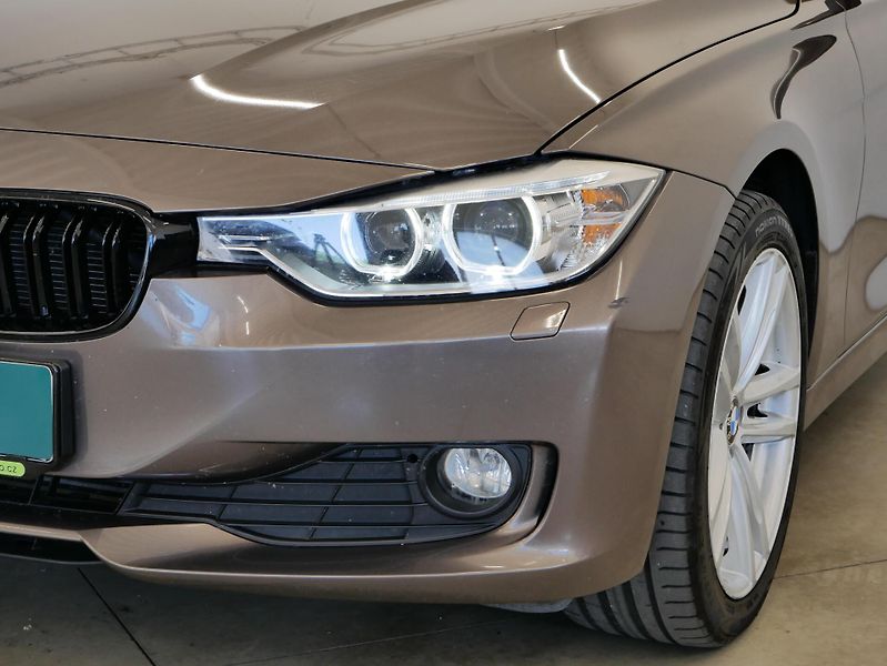 BMW Řada 3 - fotka 9 z 25