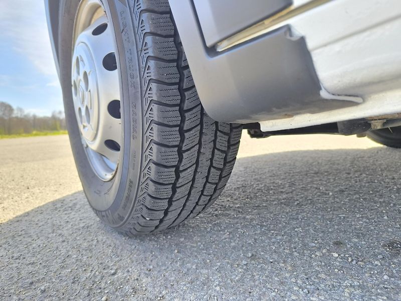 Citroën Jumper (2013) 2.2 SERVISNÍ KN.,DOLOŽENĚ KM - fotka 39 z 47