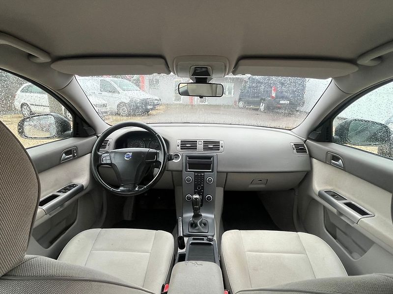 Volvo S40 1.6D 84KW*NOVÉ VSTŘIKY* - fotka 20 z 26