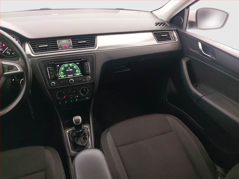 Škoda Rapid (2014) Ambition 1.2 TSI, Tempomat - fotka 8 z 17