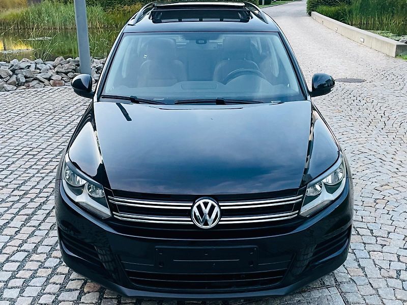 Volkswagen Tiguan 1.4TSI MANUÁL VÝHŘEV PANORAMA - fotka 5 z 46