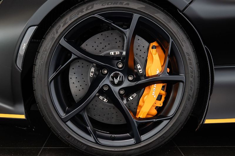 McLaren Ostatní One of 149/Lift/Karbon - fotka 23 z 31