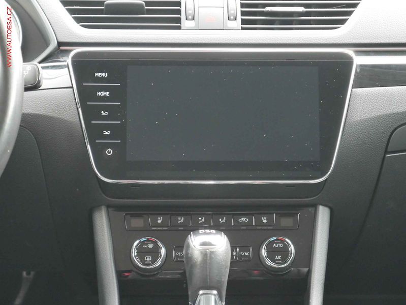 Škoda Superb (2017) 2.0 TSI 4x4, ČR, L&K, DSG - fotka 11 z 23