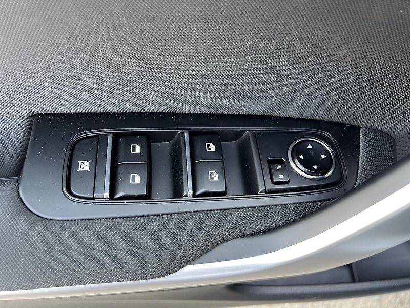 Kia Ceed SW (2026) SPIN 1.5T-GDi GPF 7DCT odp.DPH - fotka 12 z 46