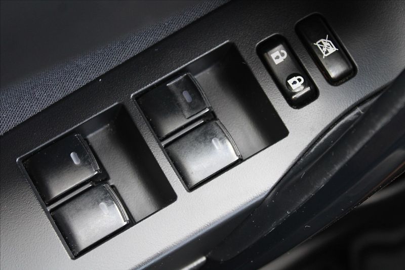 Toyota Auris 1,6 i  NOVÉ V ČR,SERVIS - fotka 19 z 30