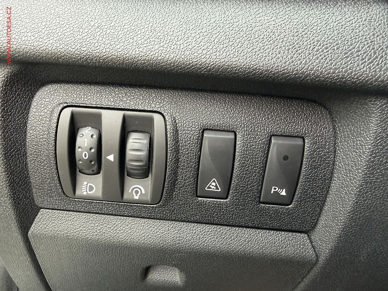 Renault Mégane (2010) 1.4TCe, Navi, +ALU - fotka 11 z 20