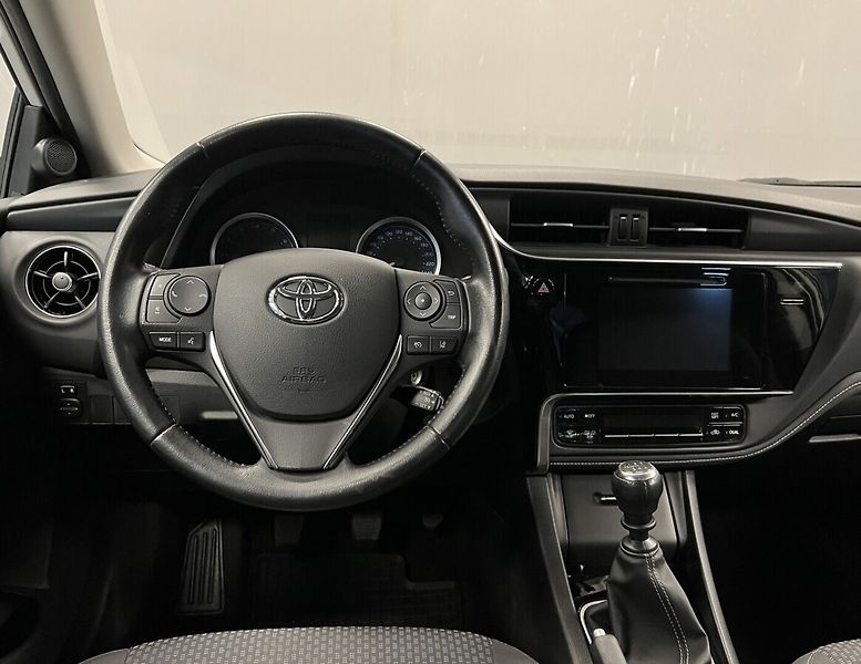 Toyota Corolla 1.6  ACTIVE TREND+ - fotka 5 z 16