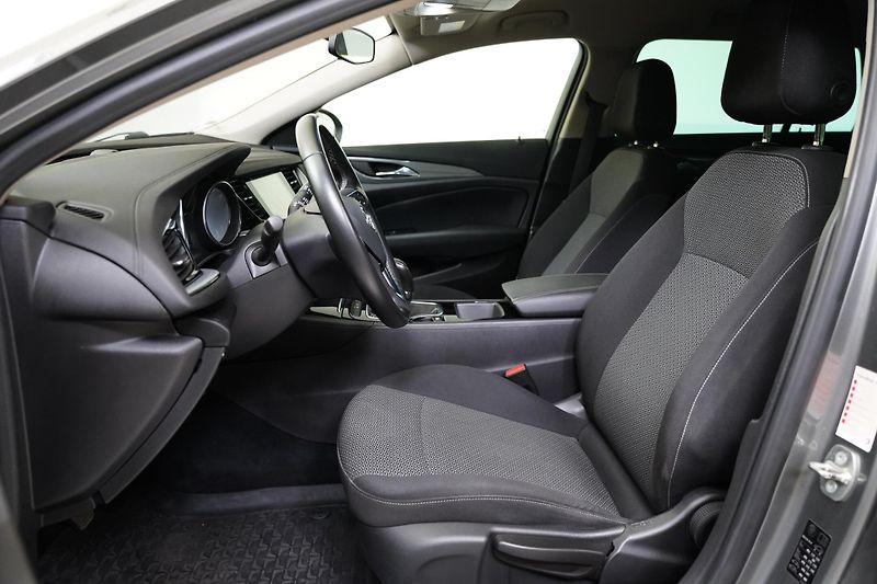 Opel Insignia - fotka 11 z 23