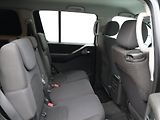 Nissan Pathfinder 2,5 dCi 126kW Automat 4WD CZ - náhled 13